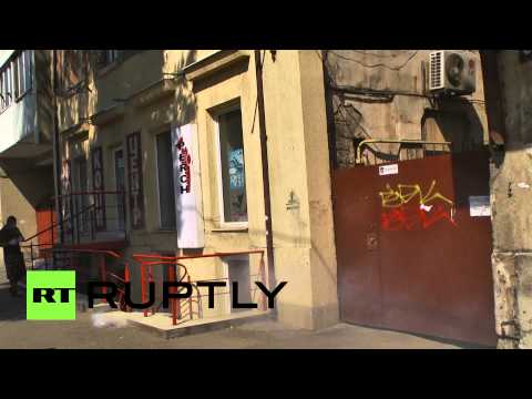 شاهد ملثمون يقتحمون حفلة مثليين في أوديسا الأوكرانية