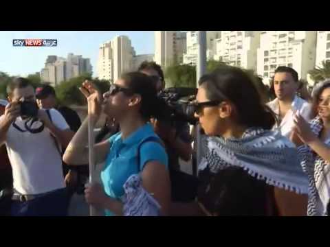 شاهد مصادمات بين فلسطينيين جاؤوا للتضامن مع علان ومتطرفين