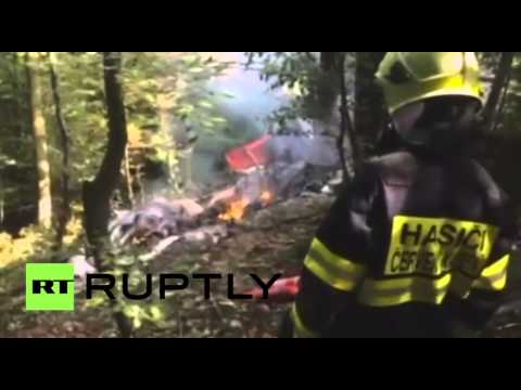 شاهد 7 قتلى إثر تصادم طائرتين رياضيتين في أجواء سلوفاكيا