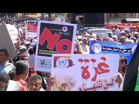 شاهد احتجاج في غزة على تقليص خدمات الأونروا