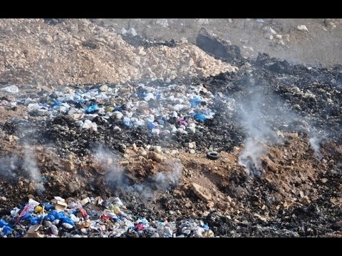 صفقات سرية بالملايين لدفن النفايات اللبنانية في سورية