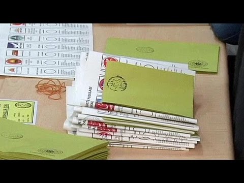 شاهد أردوغان يدعو إلى انتخابات برلمانية مبكرة