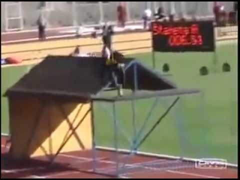 شاهد مسابقات رجال الإطفاء من خلال السرعة والكفاءة في مهمتهم المستحيلة