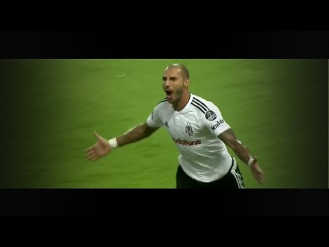 شاهدكواريزما يسجل هدفًا خرافيًا ويتعرض للطرد بعد دقائق