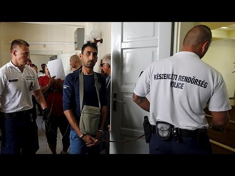 شاهد اعتراض شاحنة غرب النمسا في داخلها 26 مهاجرا