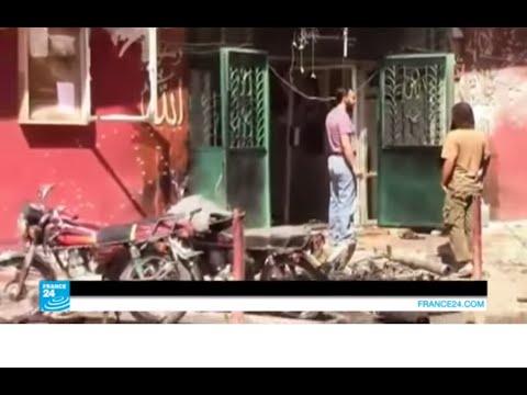 شاهد انتحاري يفجّر نفسه في مبنى لـجبهة النصرة