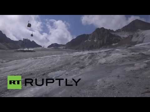 شاهد تواصل ذوبان الثلوج على امتداد أكبر نهر جليدي