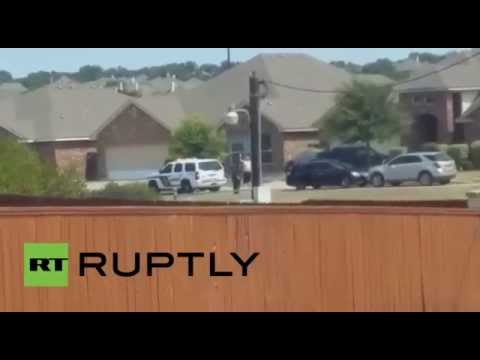 لحظة قتل رجل أعزل على أيدي ضباط شرطة