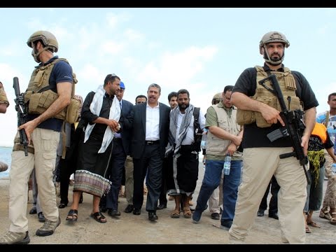 شاهد نائب الرئيس اليمني يزور باب المندب