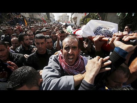 شاهد إصابة عشرات الفلسطينيين خلال مواجهات في الخليل