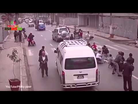 شاهد ماذا فعل السكان لحظة ضرب زلزال المدينة