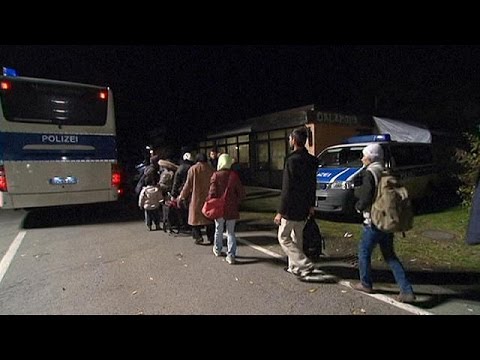 شاهد ألمانيا تقلص نقاط العبور على حدودها مع النمسا