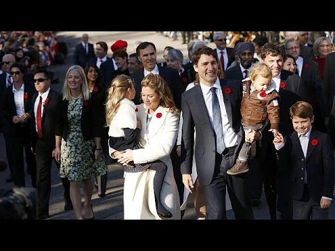 شاهدرئيس وزراء كندا الجديد يؤدي اليمين الدستورية