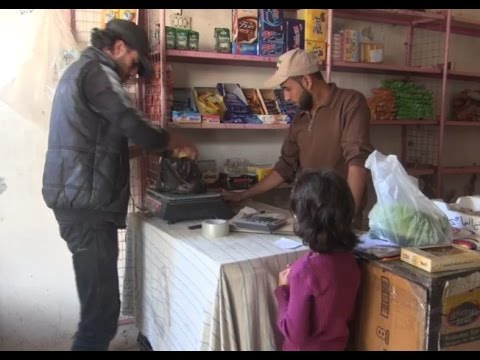 شاهد كيف يعيش مقاتل من الجيش الحر حياته اليومية