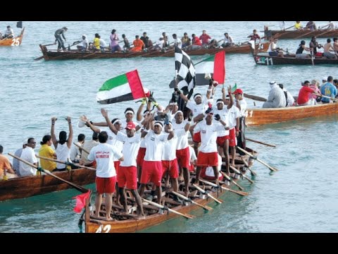 الإماراتيون يتمسّكون بتقاليدهم