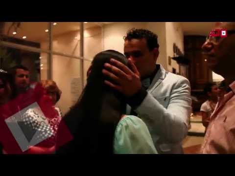 شاهد  سر تقبيل محمود الليثي لرأس صافيناز