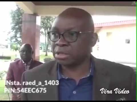 بالفيديو رئيس غانا يطرد الموظفين الحكوميين