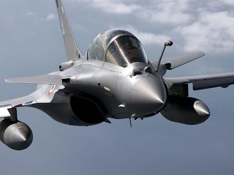 شاهد الطائرات الفرنسية تدمر مقر قيادة لـداعش