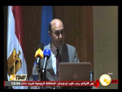 شاهد مميش يعلن تطوير ميناء شرق بورسعيد