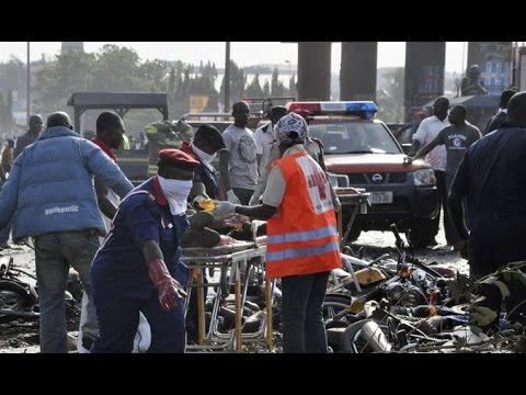 شاهد خمسة قتلى في تفجيرين نفذتهما انتحاريتان في الكاميرون