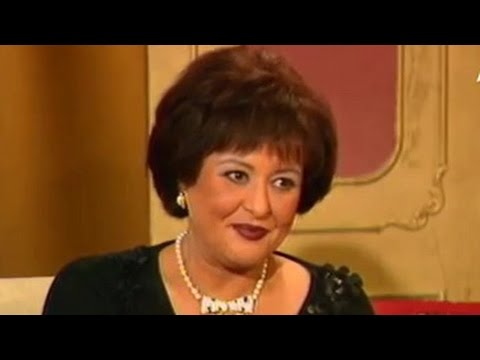 شاهد لقاء نادر للفنان محمود عبد العزيز مع الإعلامية بوسي شلبي