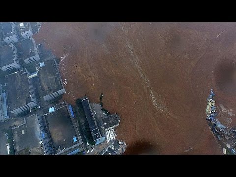 شاهد انهيار ارضي في شينزن الصينية