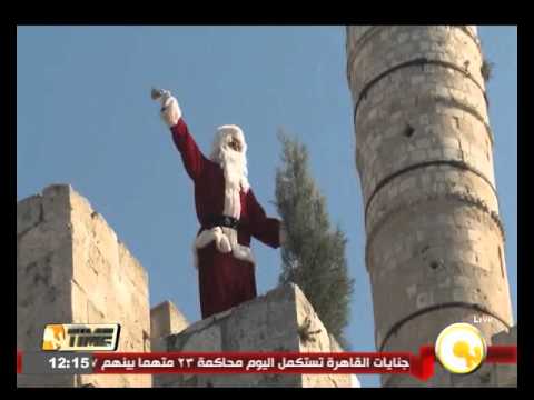 ناشطون يصلون خلال احتفالات الكريسماس