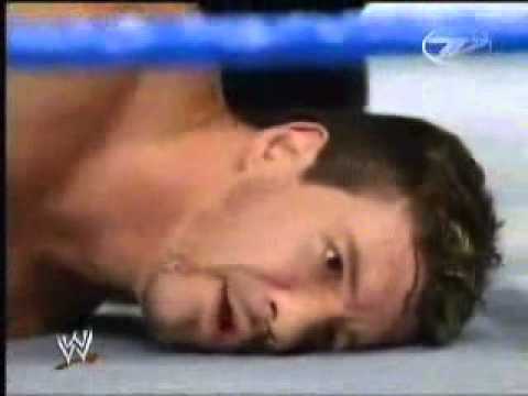 مراوغة خطيرة من شريف إكرامي لمهاجم حرس الحدود