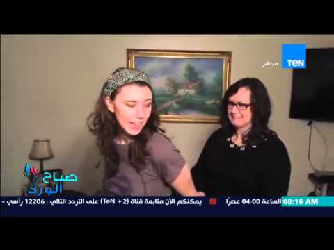 بالفيديو فتاة تخلع الكلبشات دون مساعدة أحد