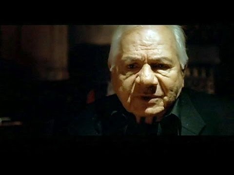 شاهد وفاة الممثل الفرنسي ميشيل غالابرو