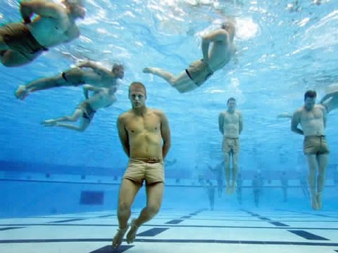 شاهد تدريبات مجنونة للقوات العسكرية