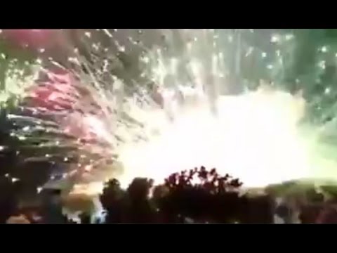 شاهد لحظة انفجار الألعاب النارية في مدينة ريو دي جانيرو