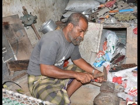 بالفيديو شهادات تؤكد تردي الوضع المعيشي في المكلا