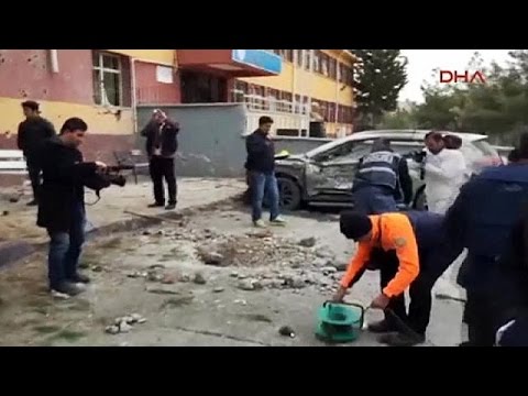 شاهد مقتل عاملة وإصابة تلميذة في مدينة تركية حدودية مع سوريا