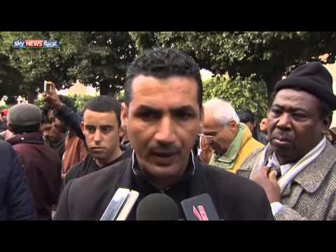 شاهد مسيرات البطالة تخيم على الشارع التونسي