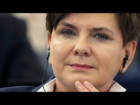 شاهدرئيسة الحكومة البولندية تشرح التعديلات الدستورية