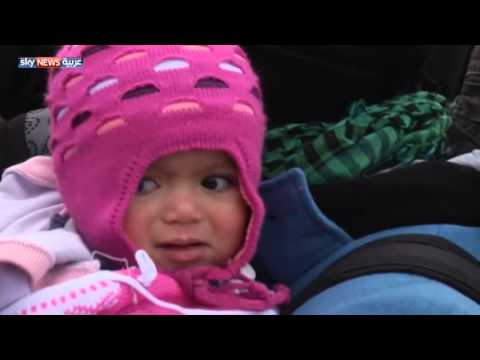 توقيف عشرات اللاجئين قرب السواحل اليونانية