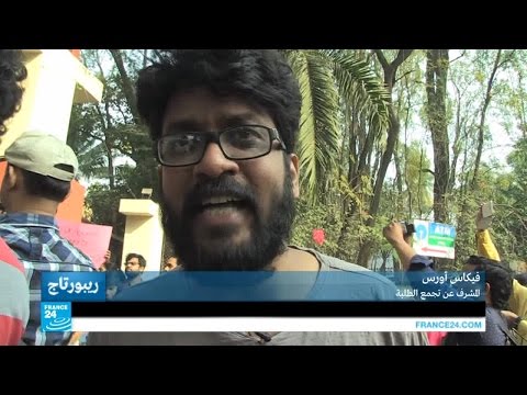 شاهد تظاهرات الفنانين والمفكرين في الهند