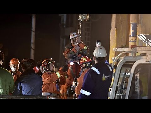 إنقاذ 4 عمال صينيين بعد حصارهم 36 يومًا في منجم للجبس