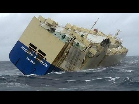 شاهد الفرصة الأخيرة لإنقاذ سفينة موديرن إيكسبريس