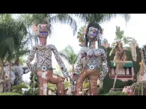 بالفيديو نفايات لوس أنجلوس تتحول إلى أعمال فنية