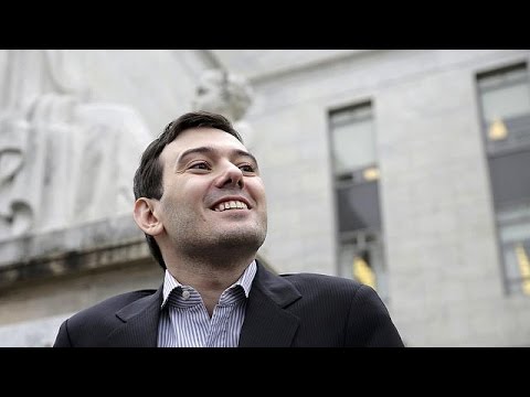 شاهدالمليادير مارتن شكريلي يرفض الادلاء بشهادته أمام المشرعين الأميركيين