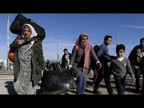 احتجاج سائقي السيارات في مقدونيا يعرقل حركة عبوراللاجئين