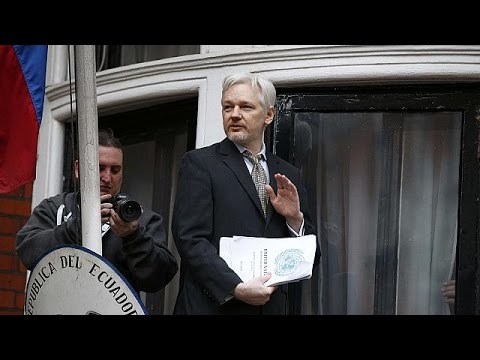 شاهد أسانغ ويكيليكس يٌطالب بالحرية