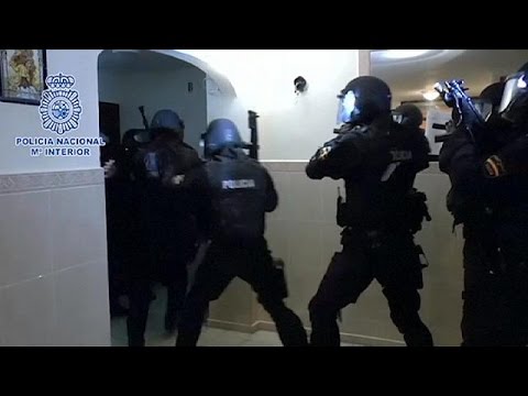 إعتقال 7 أشخاص لإشتباه بإرتباطهم بداعش