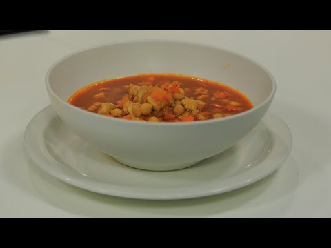 طريقة عمل شوربة الحمص المشبعة
