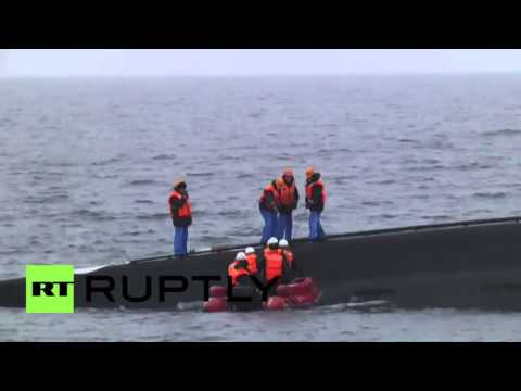 لإنقاذ الغواصة الروسية الحديثة نوفوروسيسك