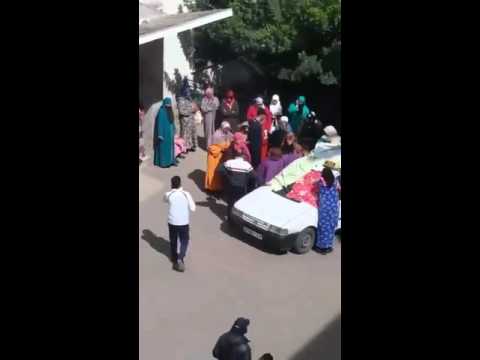 ولادة امرأة في تاكسي في مستشفى أسفي