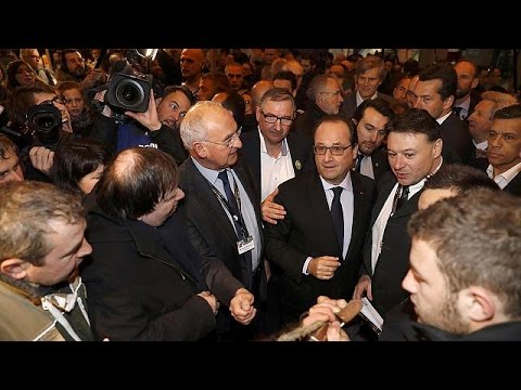 شاهد المزارعون ومربو الماشية يعترضون جولة هولاند