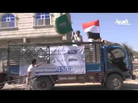 الجيش يبدأ بالانتشار في تعز ويتسلم المنشآت الحكومية من المقاومة